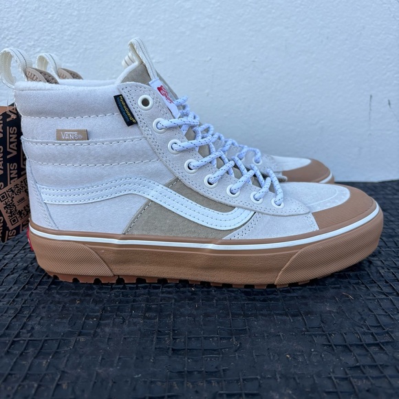 Vans SK8-Hi MTE-2 Primaloft Suede High Top Sneaker Cream Gum Waterproof WMNS 8 - Picture 1 of 11